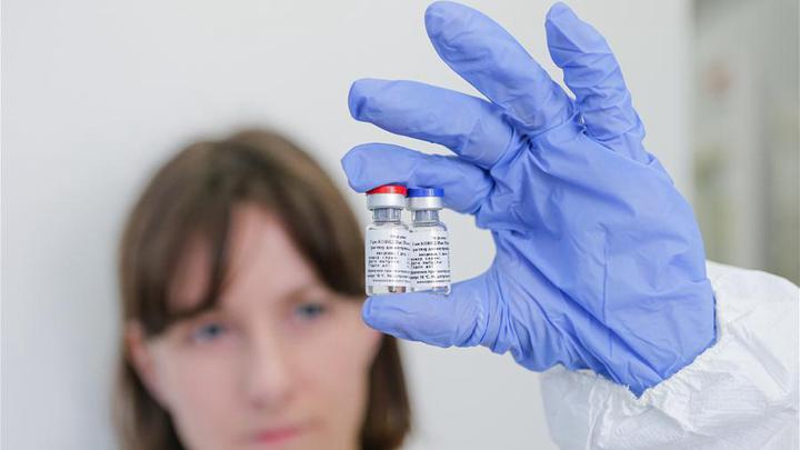 南非将计划使用俄罗斯和中国的新冠疫苗
